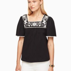 KATE SPADE EMBROIDERED TEE IN BLACK